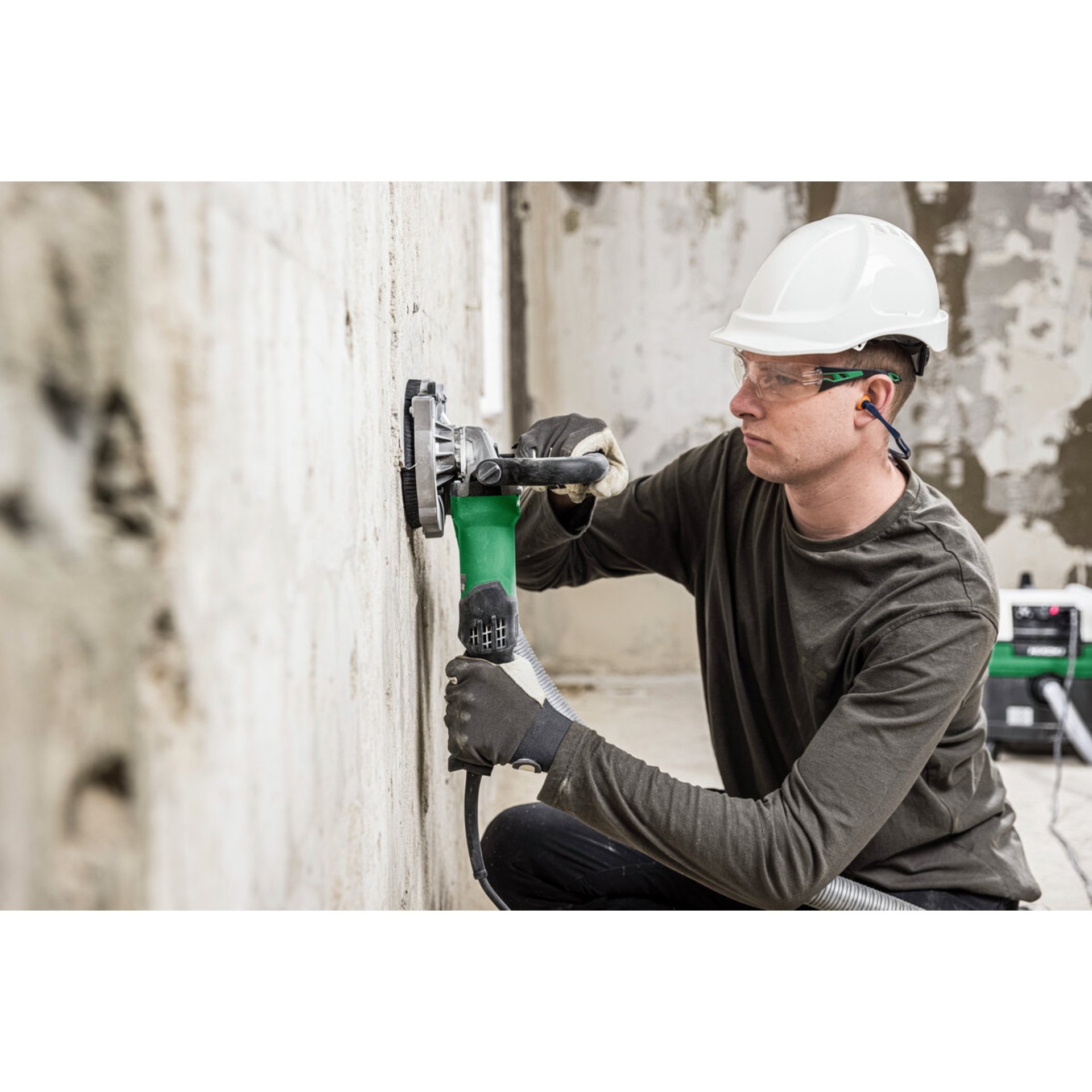 Person, Arbeiter, Kleidung, Handschuh, Elektrische Bohrmaschine