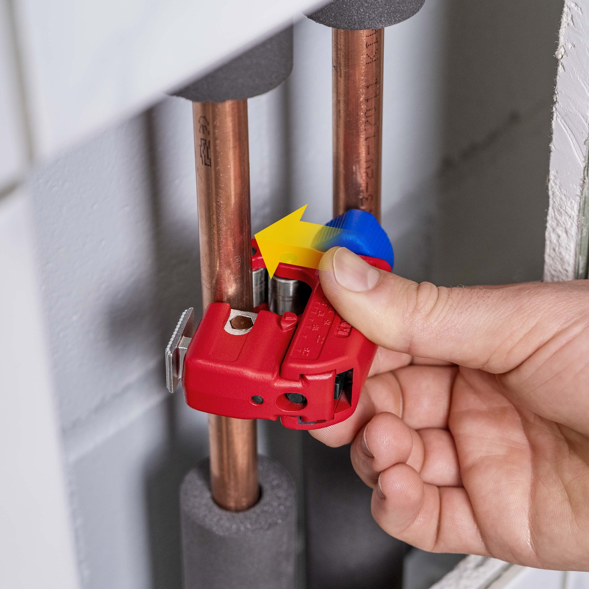 Person, Klempnerarbeiten