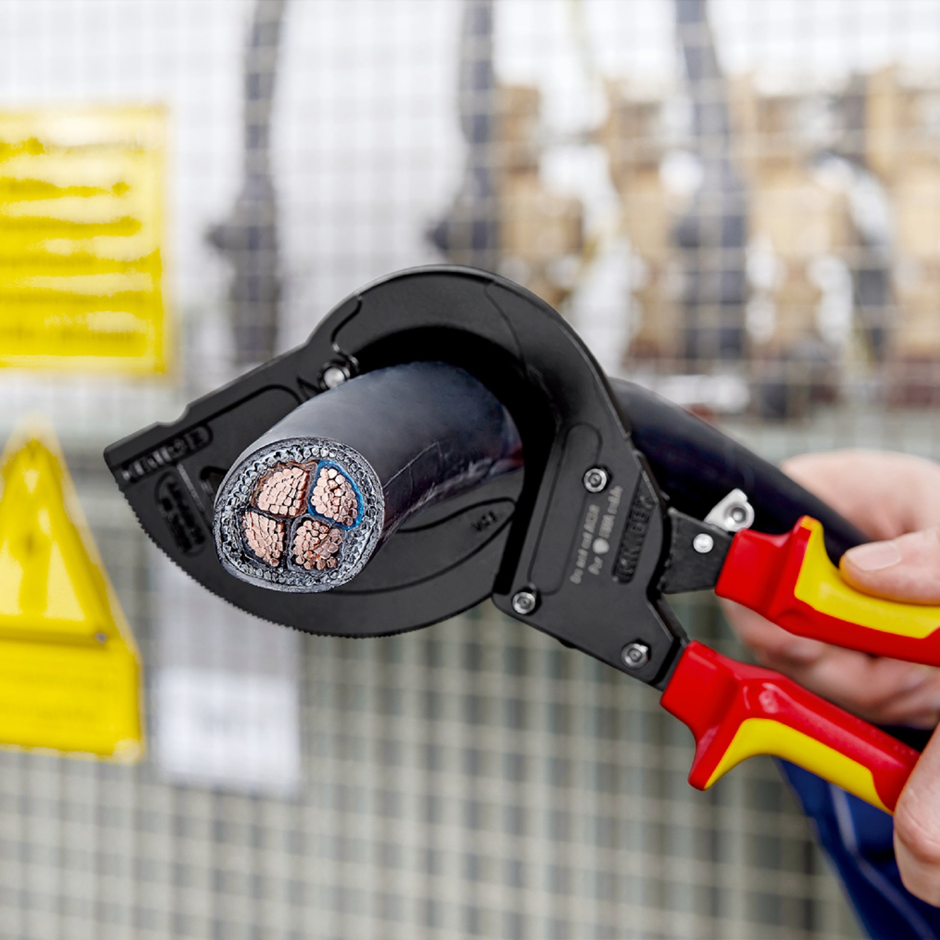 Bekleidung, Schutzhelm, Helm